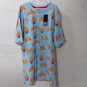 NWT EIGHT BRAND SHIRT